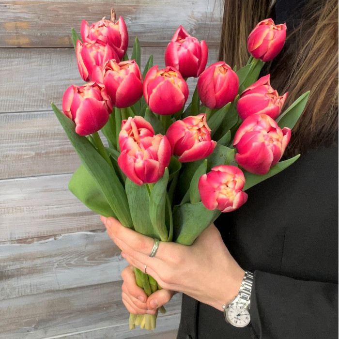 "Красный тюльпан" - купить цветы в Ялте