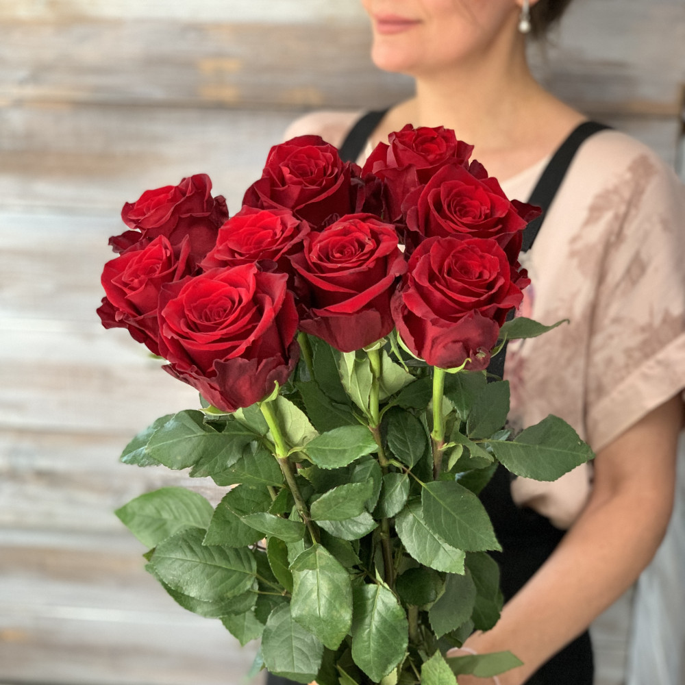 Красная классика - цветы с доставкой Ялта