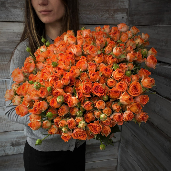 Кустовая роза (оранжевая) 50см