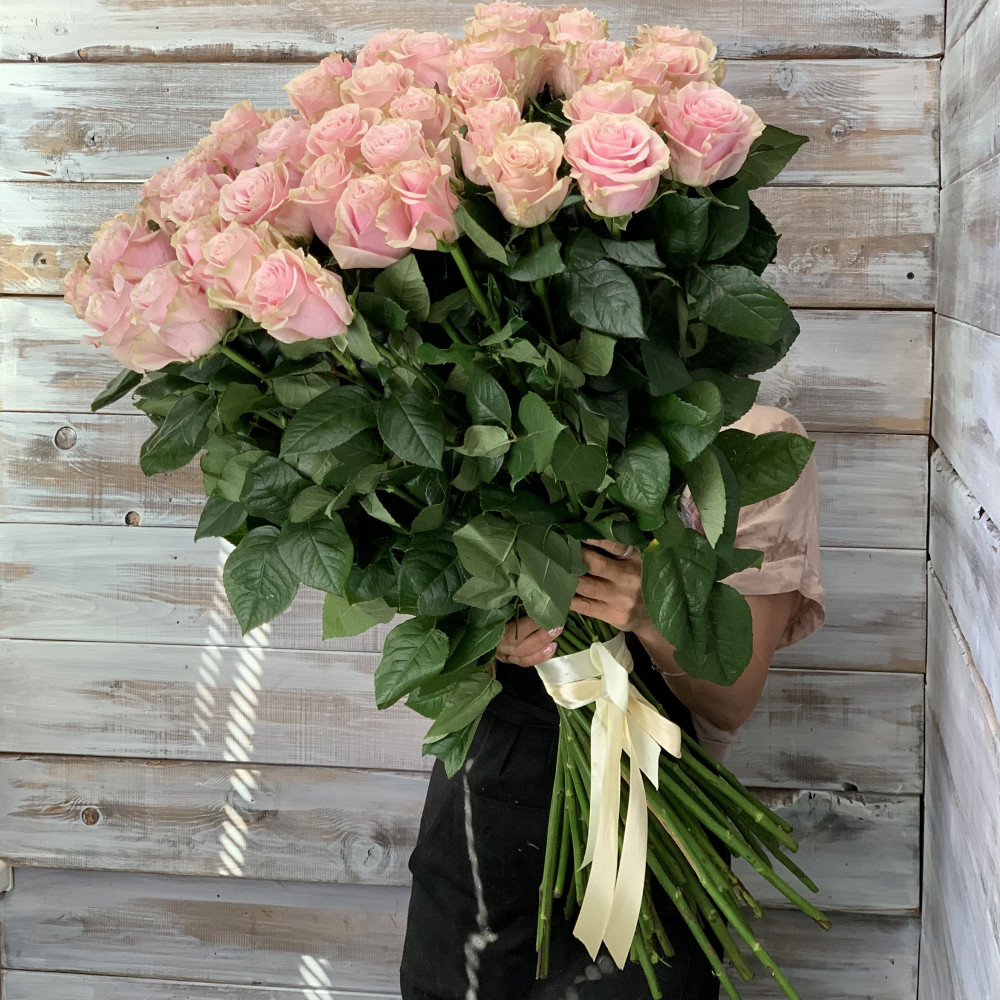 Знак любви - цветы с доставкой Ялта