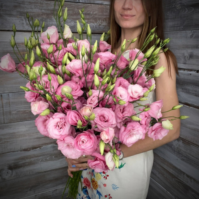 Эустома розовая - доставка цветов Ялта