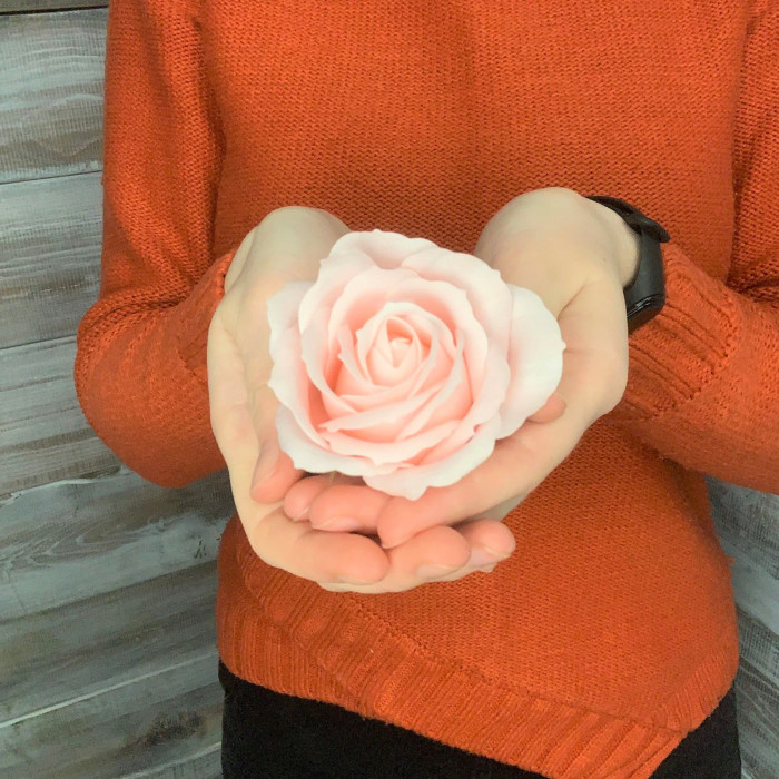 "Роза" - купить цветы в Ялте