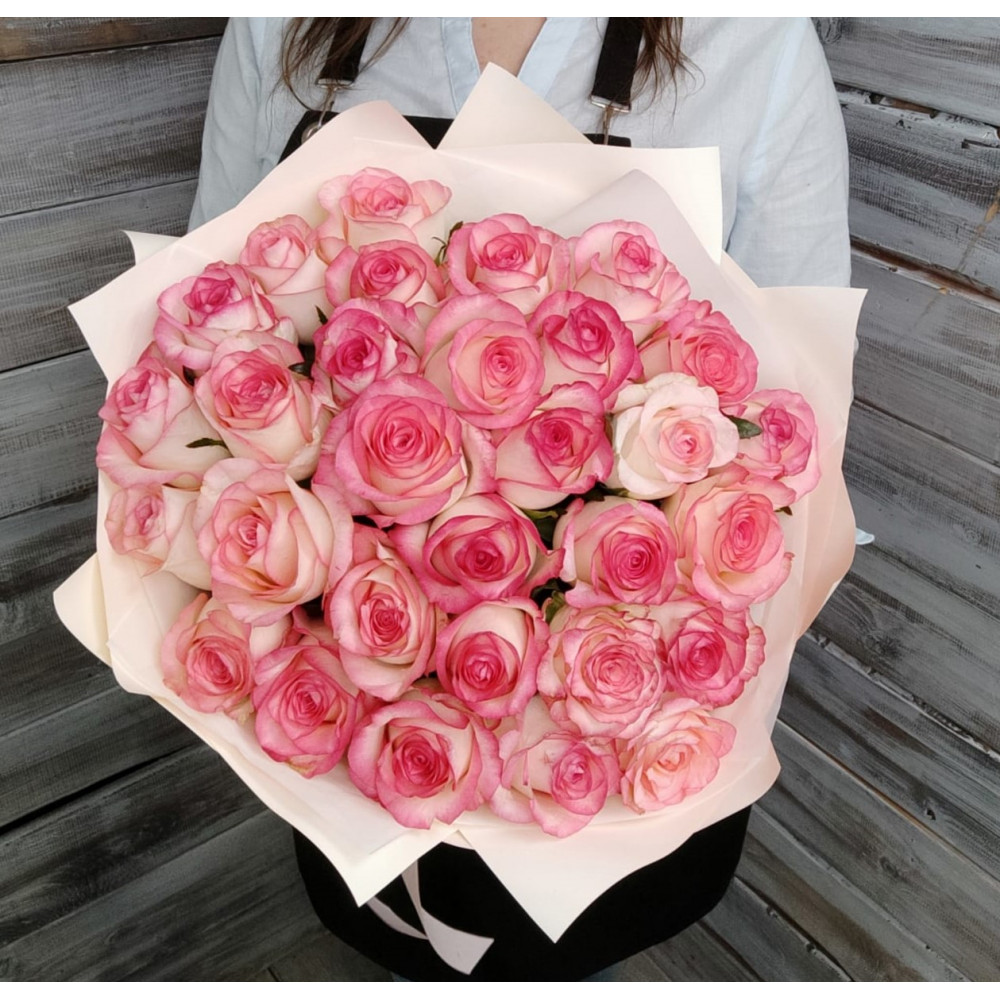 Букет из роз - цветы с доставкой Ялта