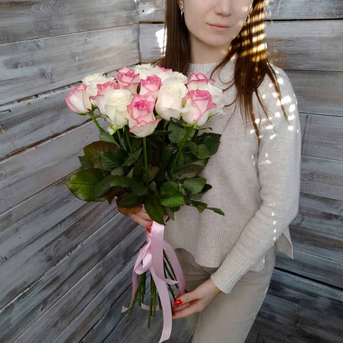 Аромат роз - цветы с доставкой Ялта